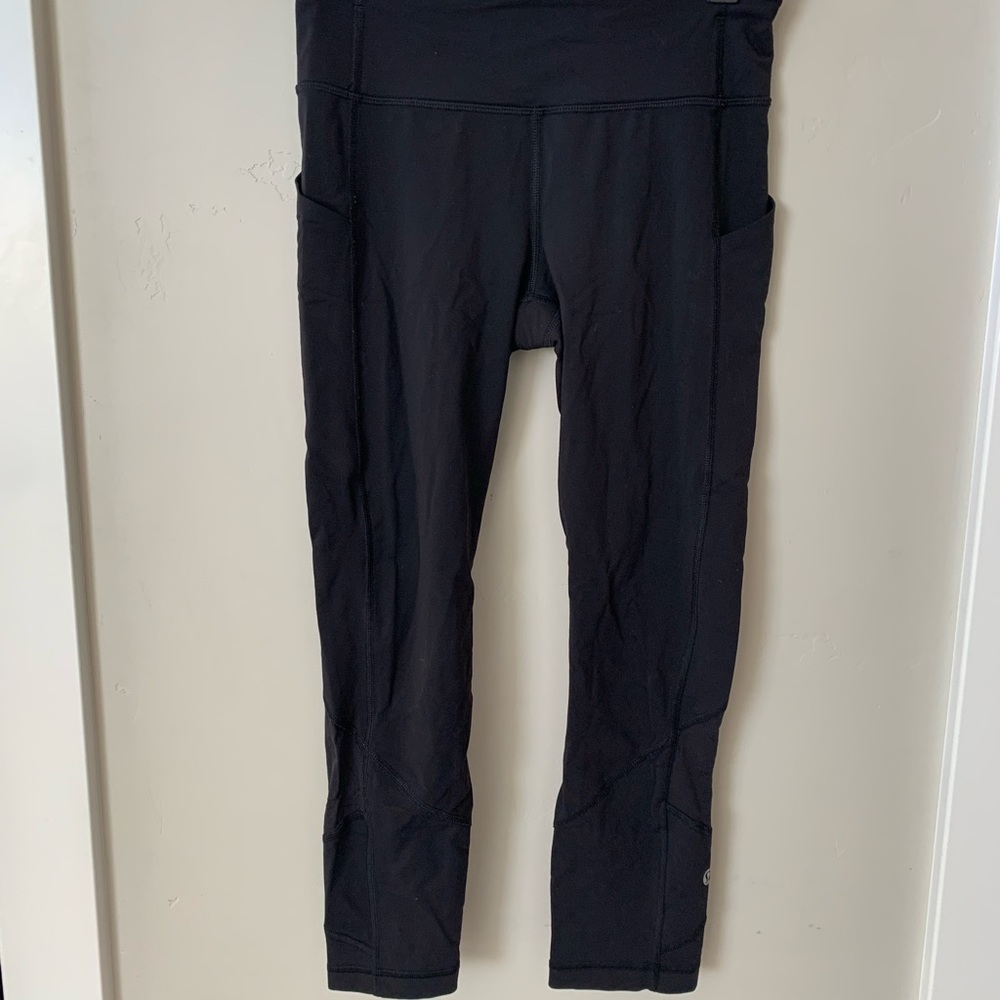 LuluLemon cropped leggings
